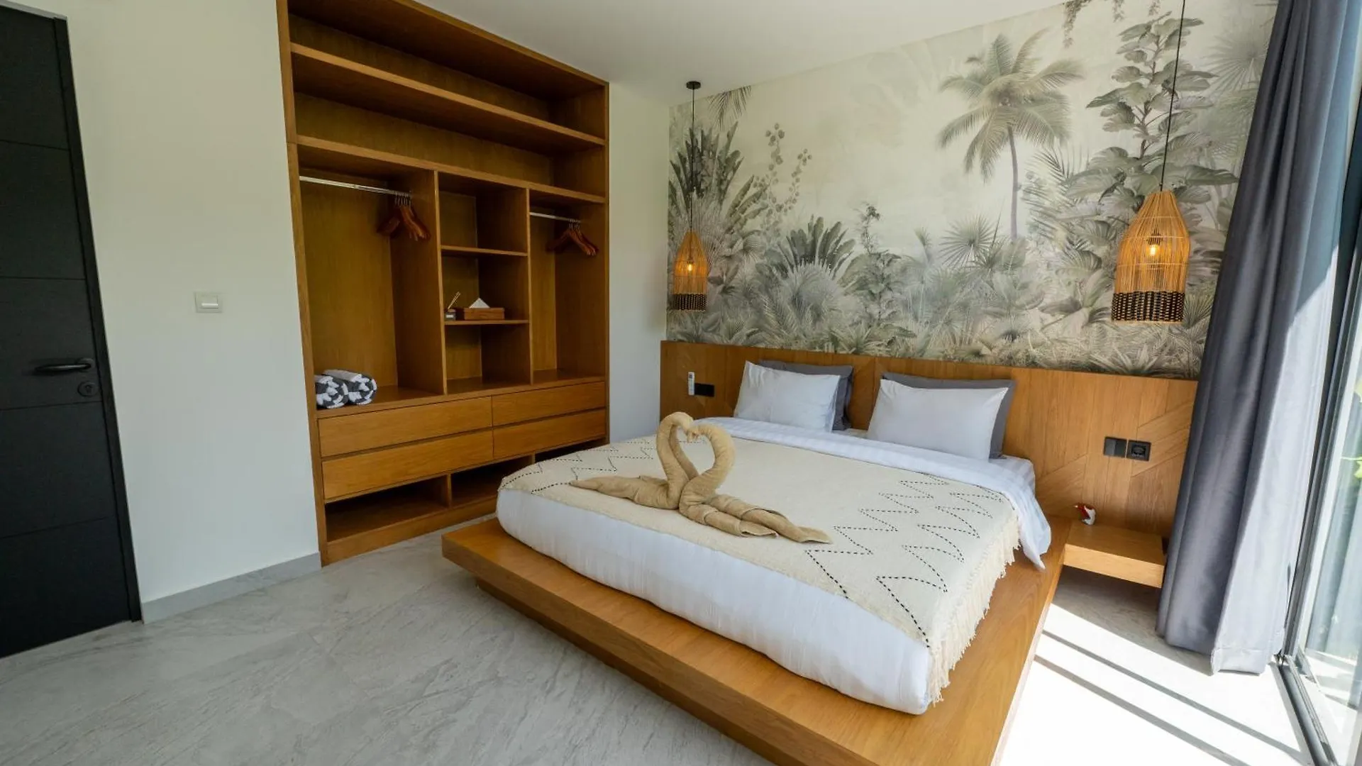 Casa Crush Uluwatu 3 Bedrooms 0*,