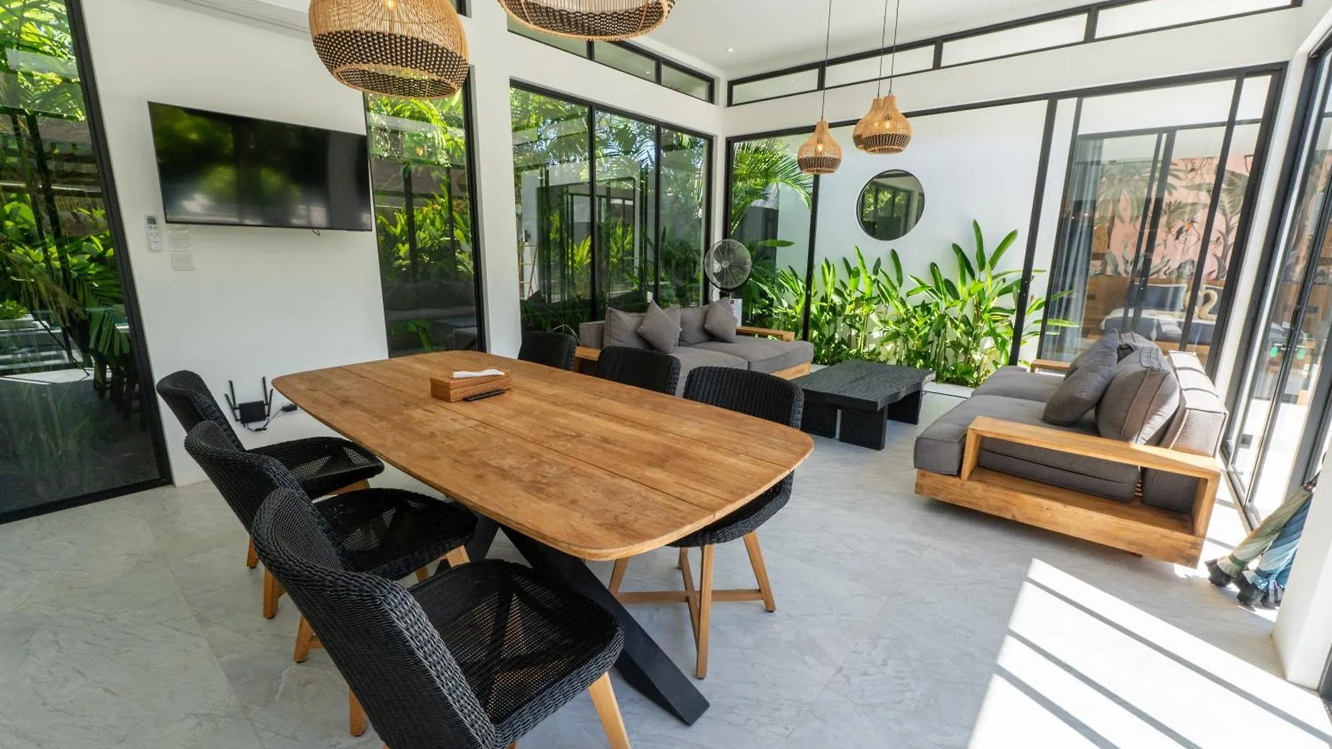 Casa Crush Uluwatu 3 Bedrooms 0*,