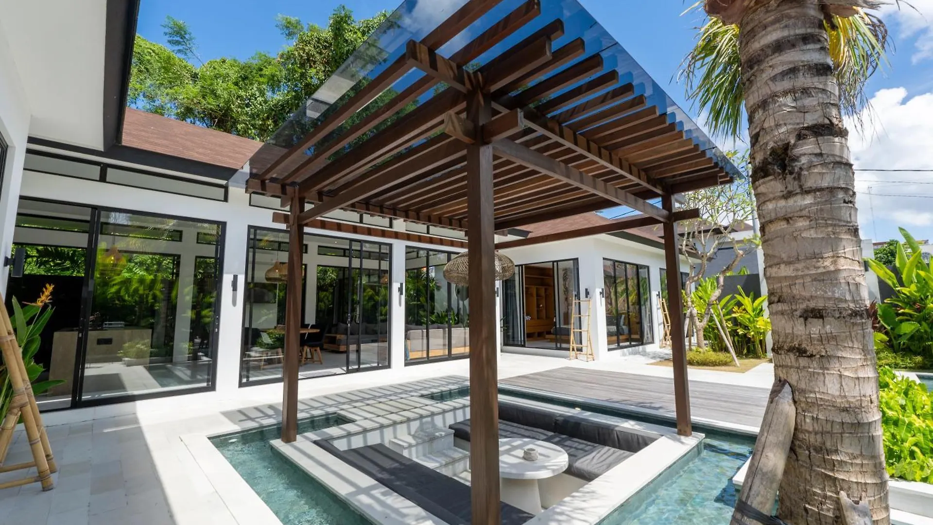 Casa Crush Uluwatu 3 Bedrooms Indonesia