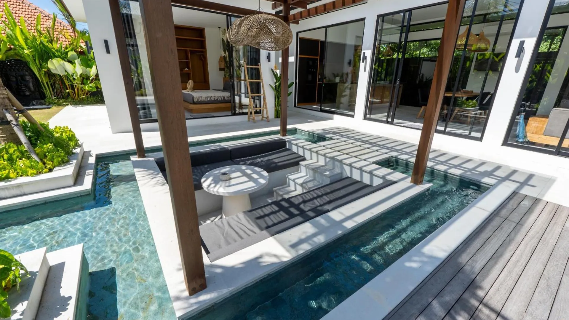 Casa Crush Uluwatu 3 Bedrooms 0*, Uluwatu (Bali) Indonesia