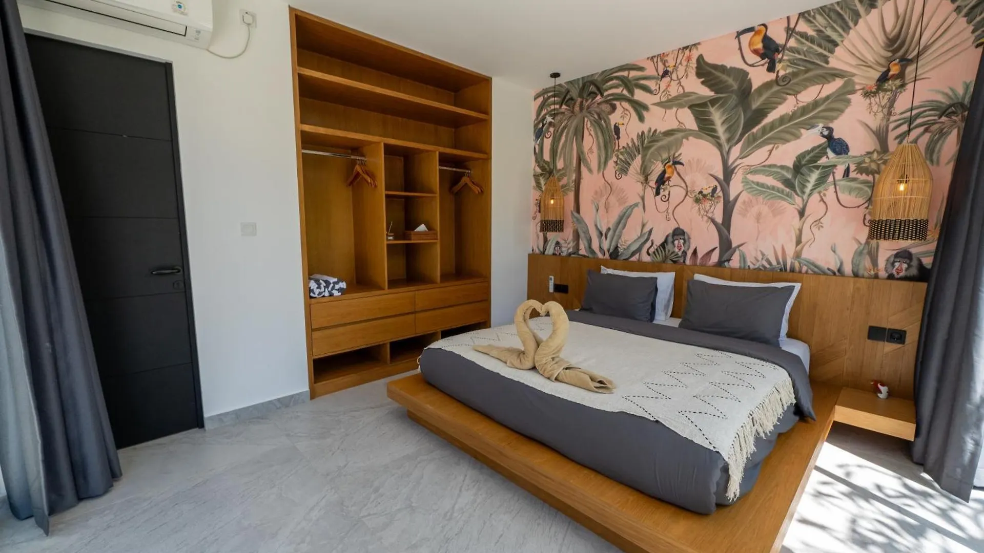 Villa Casa Crush Uluwatu 3 Bedrooms Indonesia