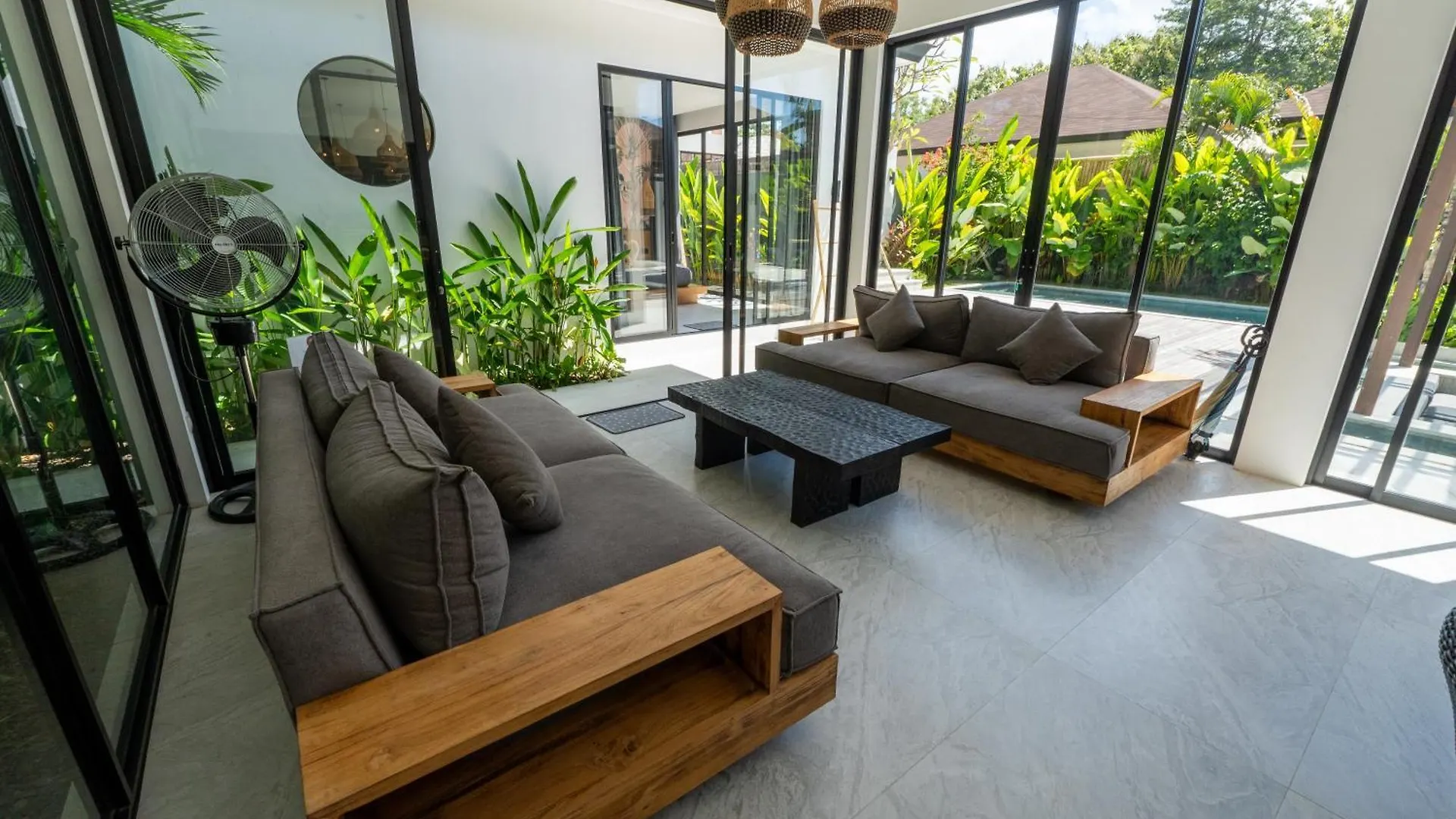 Villa Casa Crush Uluwatu 3 Bedrooms Indonesia