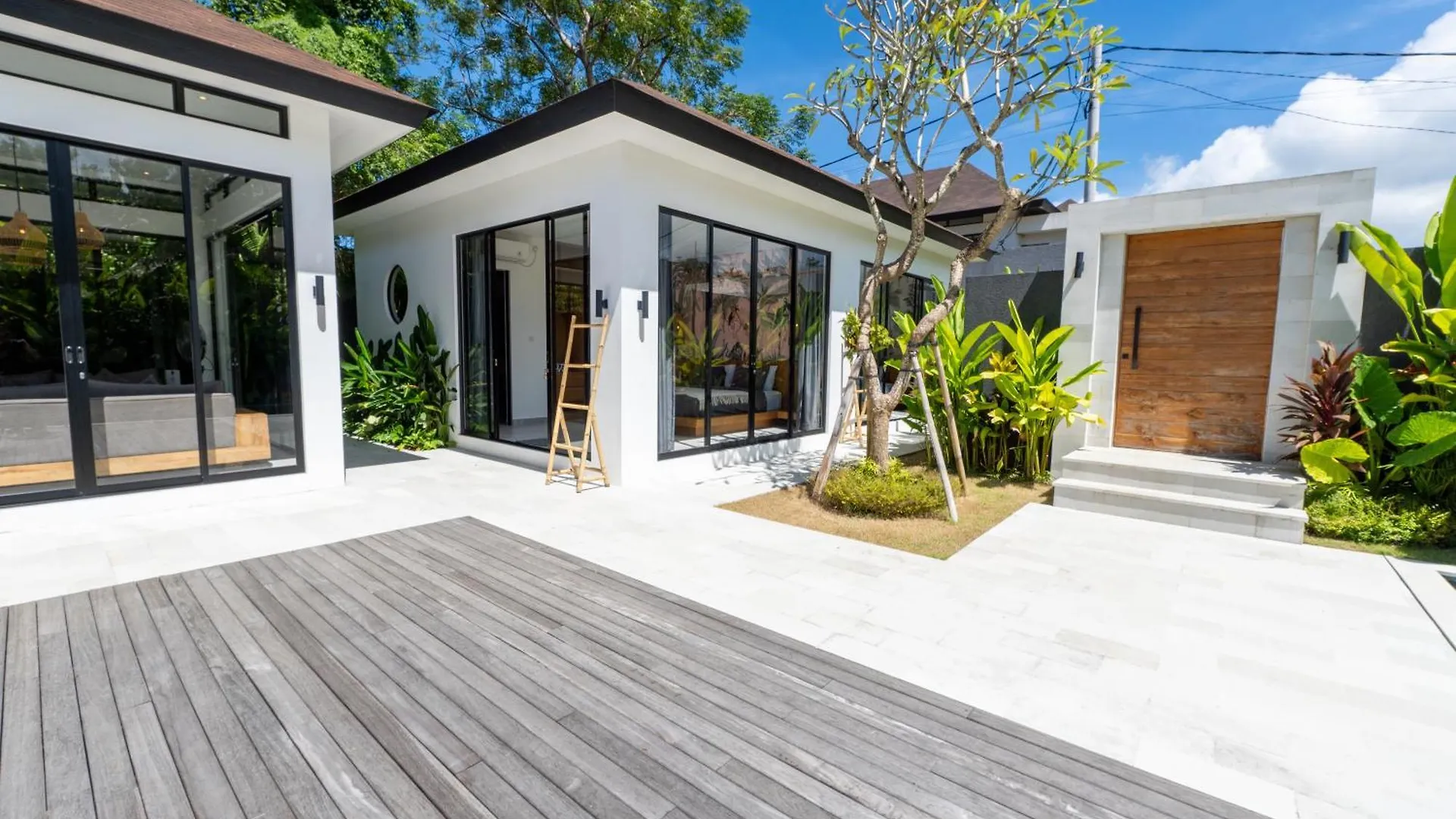 Casa Crush Uluwatu 3 Bedrooms Uluwatu (Bali)